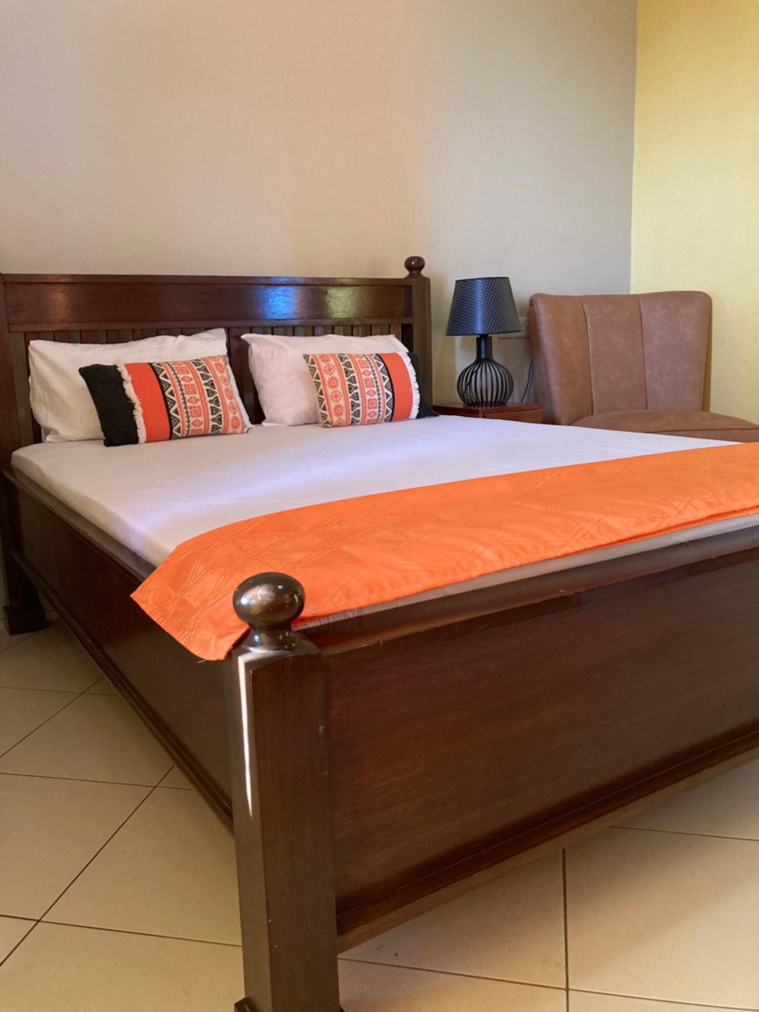 Thegatsbystyle By Jevas Appartement Dar es Salaam Buitenkant foto